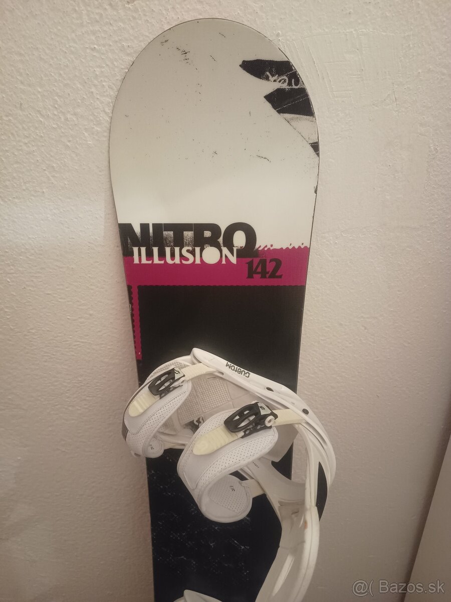 NITRO 142 cm snowboard + viazko BURTON