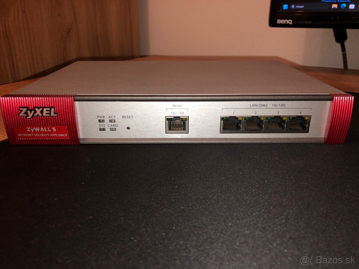 Zyxel ZyWall 5 firewall/router