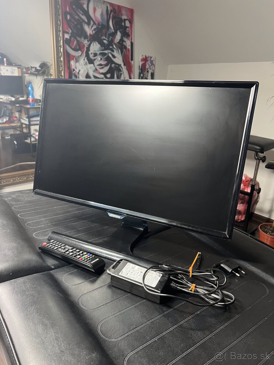 Monitor SAMSUNG LT24E390