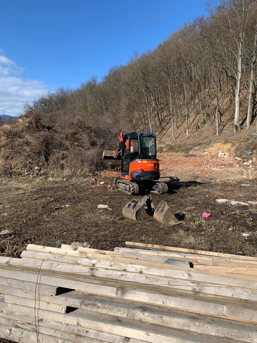 Zemné a výkopové práce, dovoz materiálu, hydraulická ruka