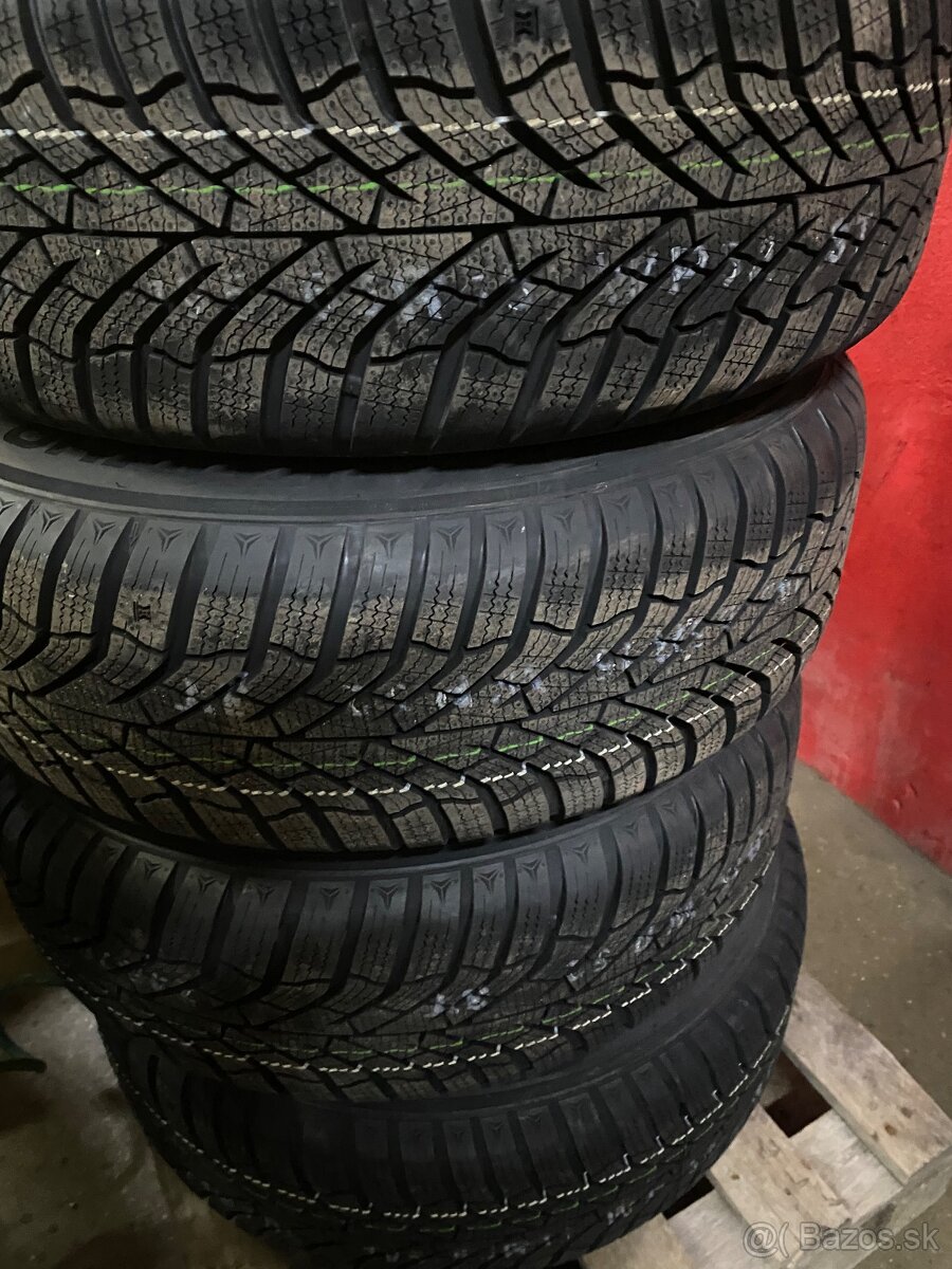 195/65 R15 KUMHO zimné