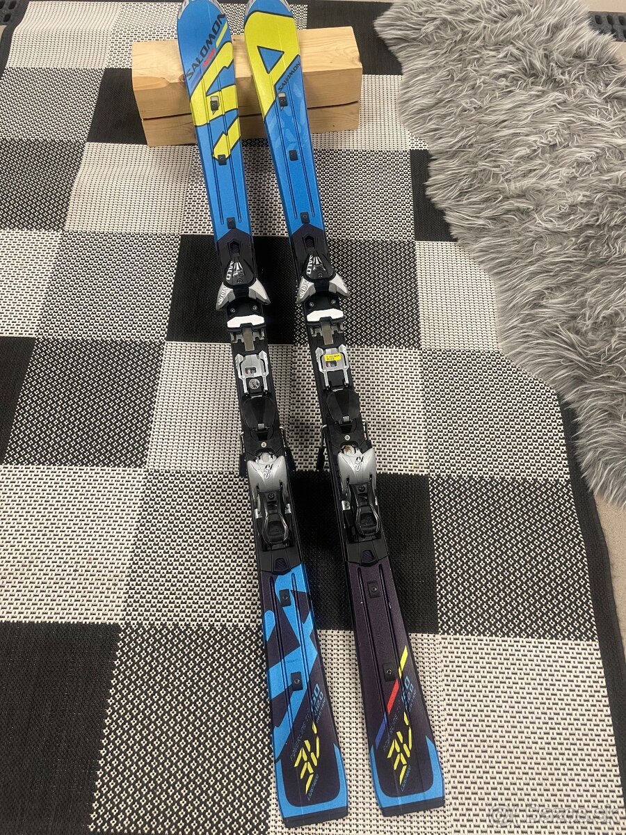 Salomon 3v dĺžka 160cm malo jazdené ako nove Super stav