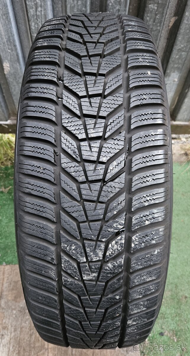 Kvalitné zimné pneu Hankook Winter ICept - 215/65 r17 99V