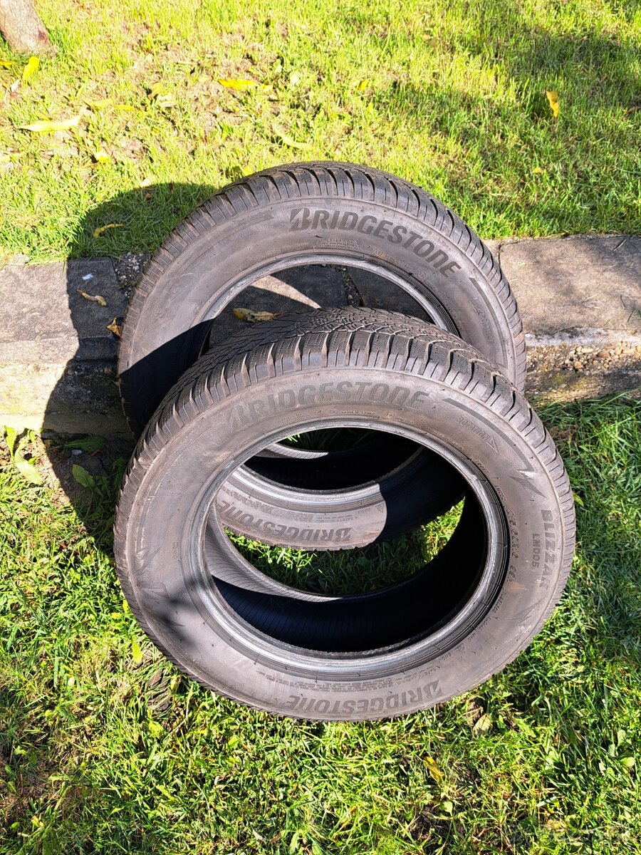 Zimne pneu 215/60 r16