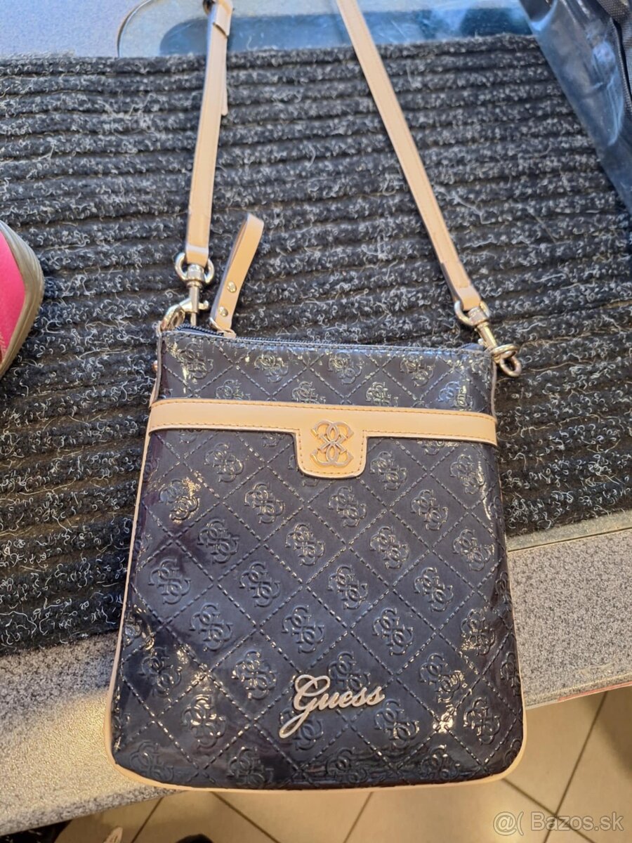 GUESS crossbody