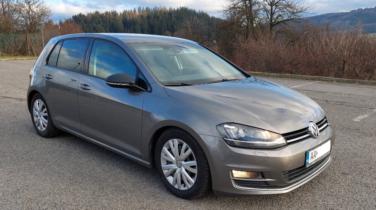 VW Golf 7 2,0 TDI, Highline, DSG, Bi-xenón, r. 2015