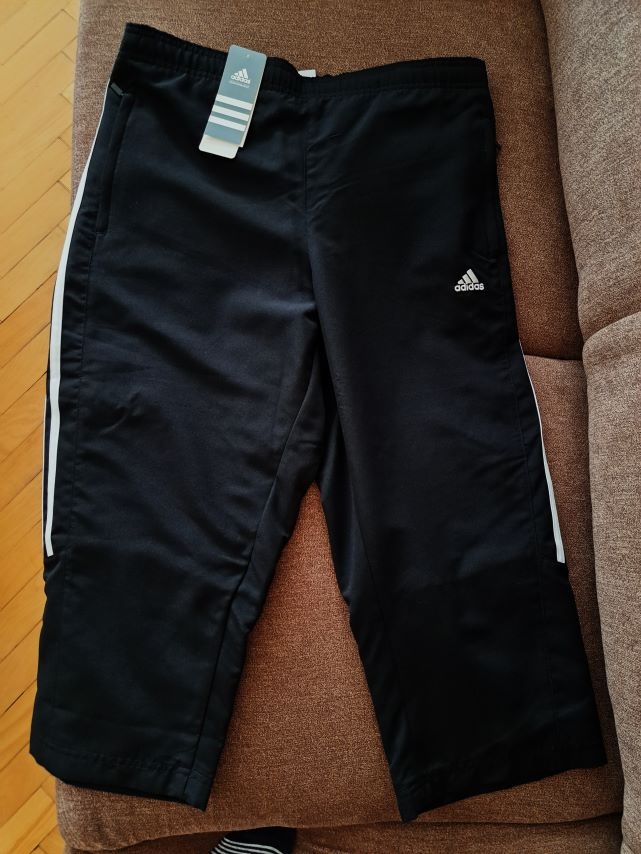 3/4 nohavice ADIDAS veľ. 42 NOVÉ