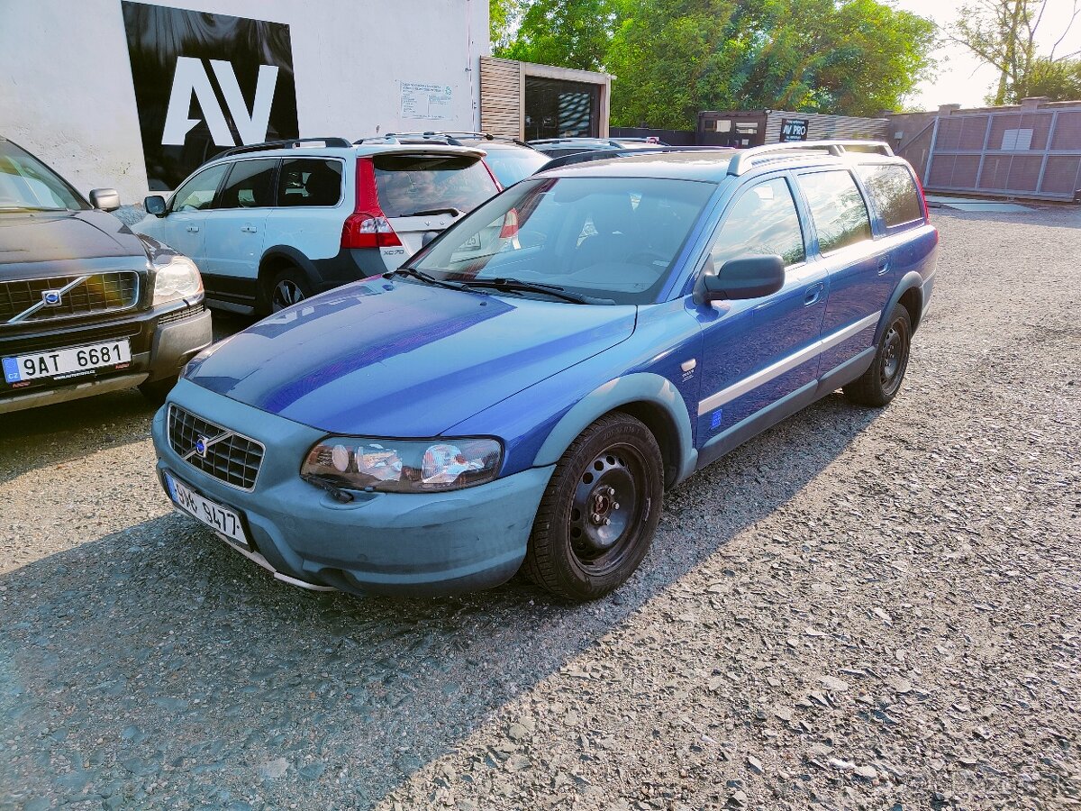 Volvo XC70 CROSS COUNTRY 2,4i 147kw - Náhradní díly