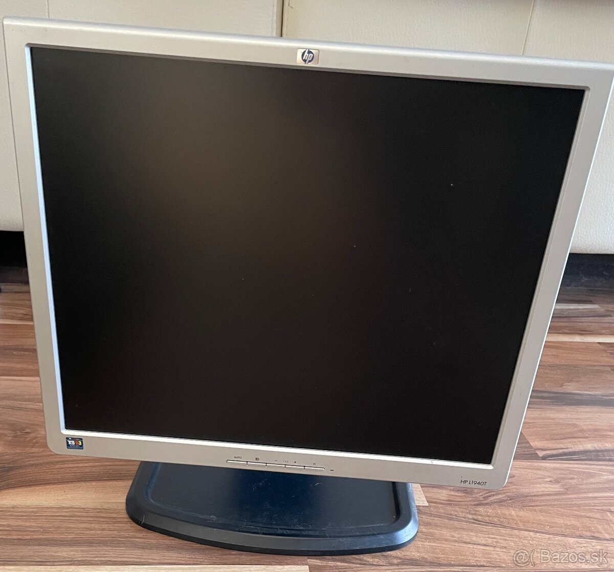 monitor HP L1940T