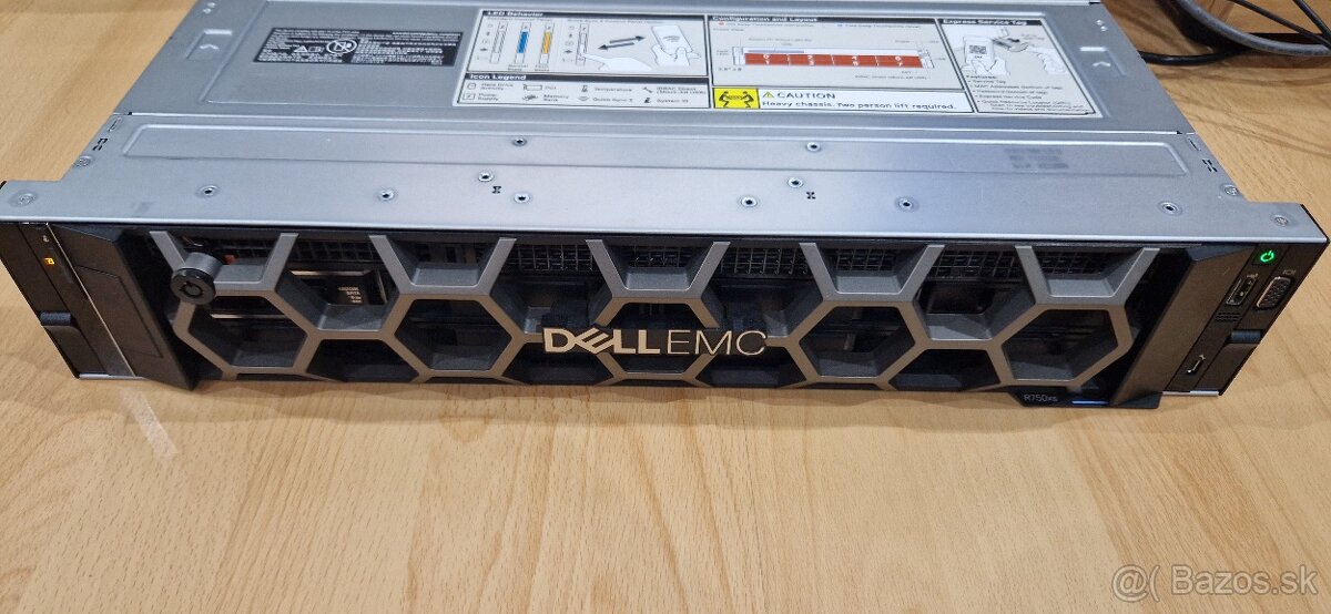 DELL PowerEdge R750xs