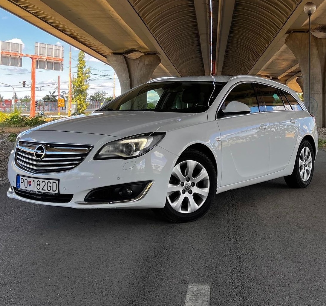 Opel Insignia na prenájom od 13€ / deň