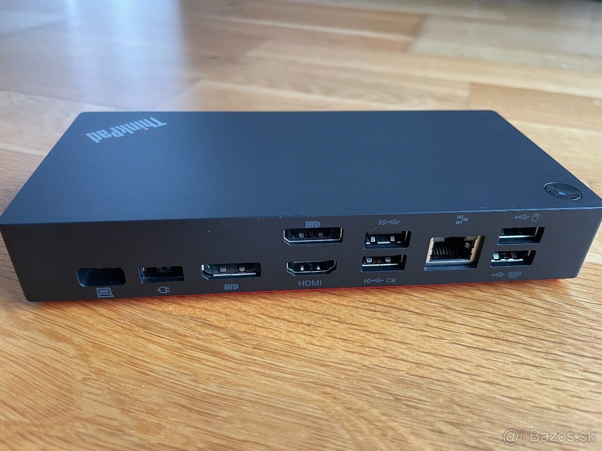 Lenovo ThinkPad Universal USB-C Dock - 40AY - v záruke