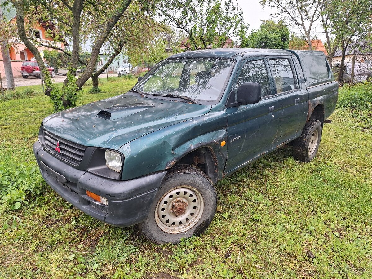 MITSUBISHI L200 4X4