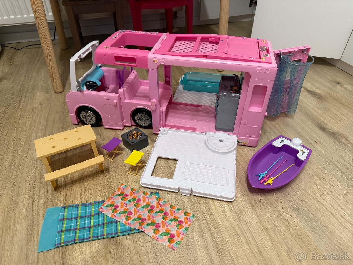 Barbie karavan