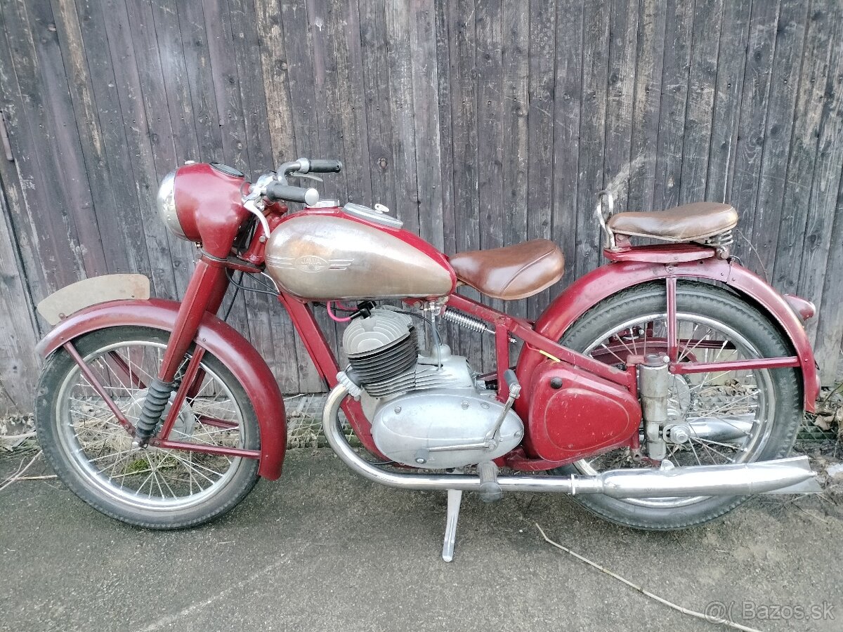 Jawa perák 350