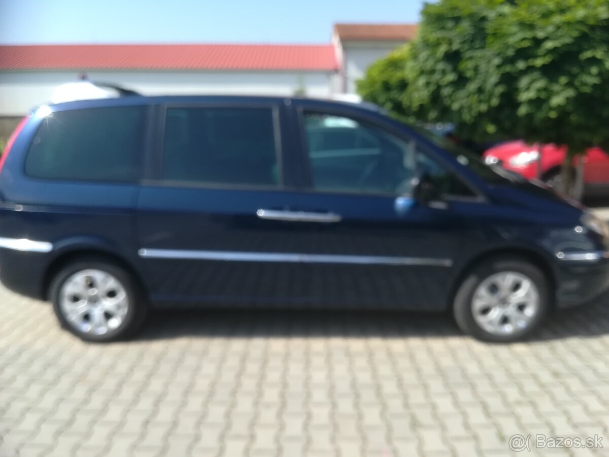 Citroen C8 2,0 hdi 163 automat exclusive 7 miest