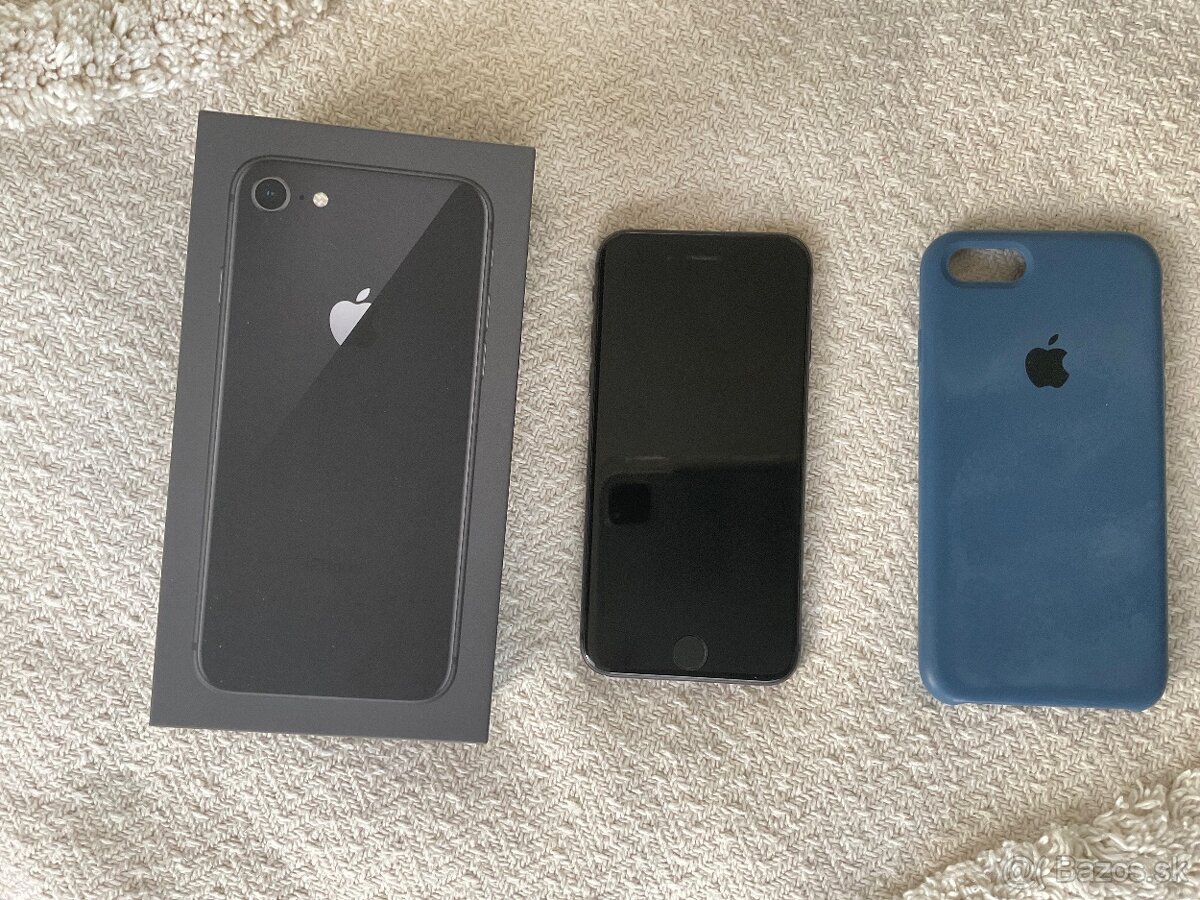 iPhone 8 64GB Space Gray