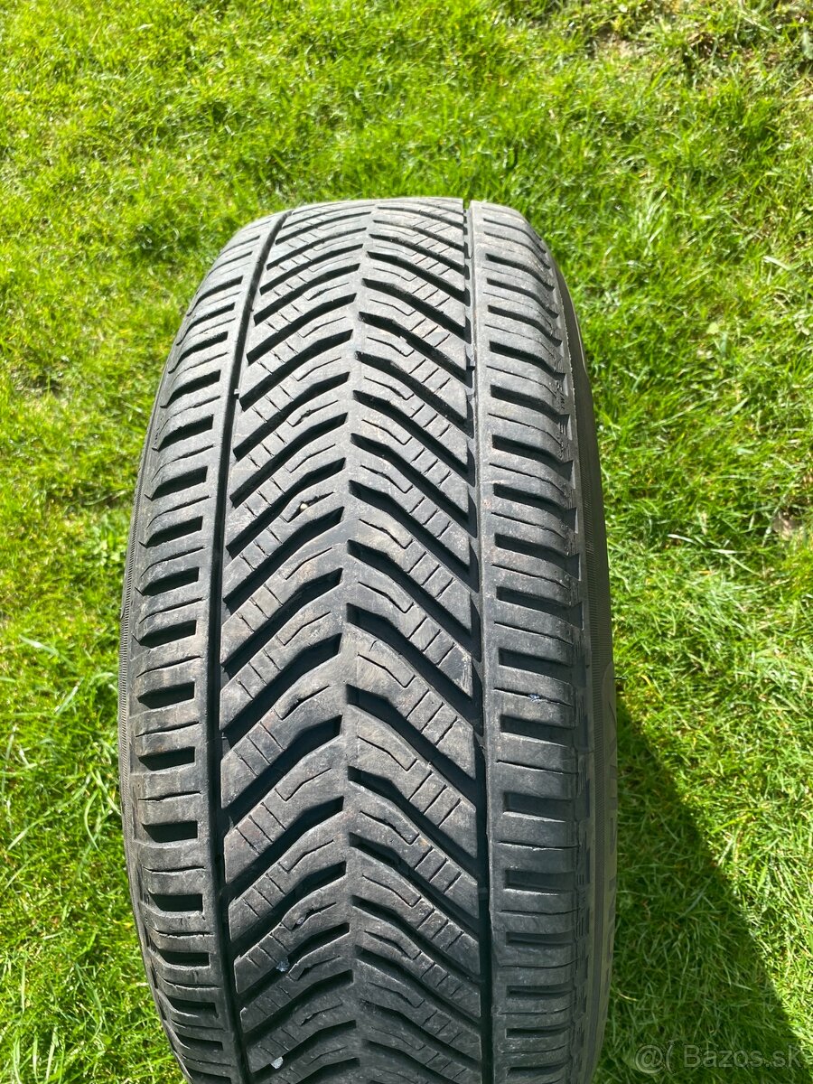 Zimné pneumatiky 215/65 R16