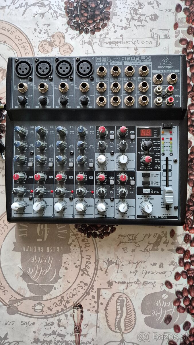 Behringer Xenix 1202 FX