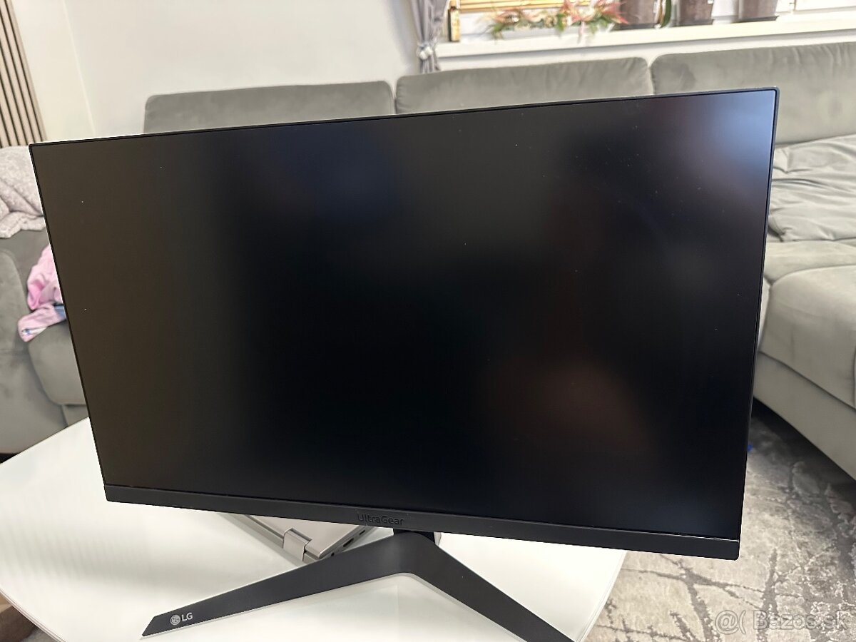 LG 24" UltraGear 24GQ50F