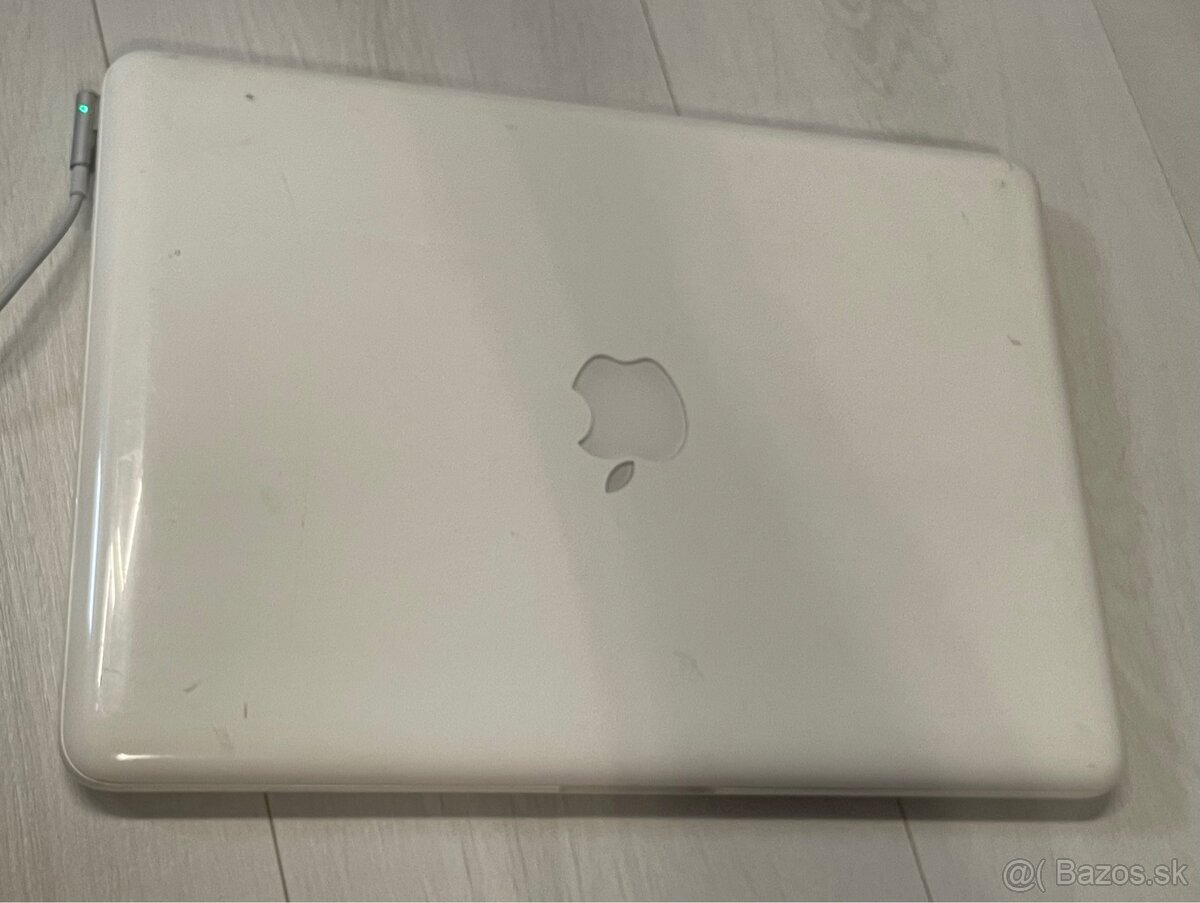 Apple Macbook C2D 13” 2009 A1342