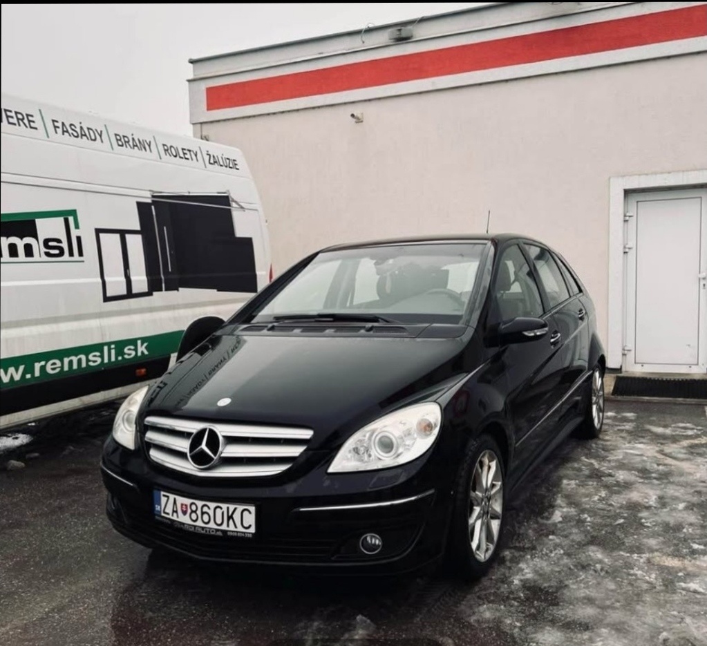 Mercedes Benz B170