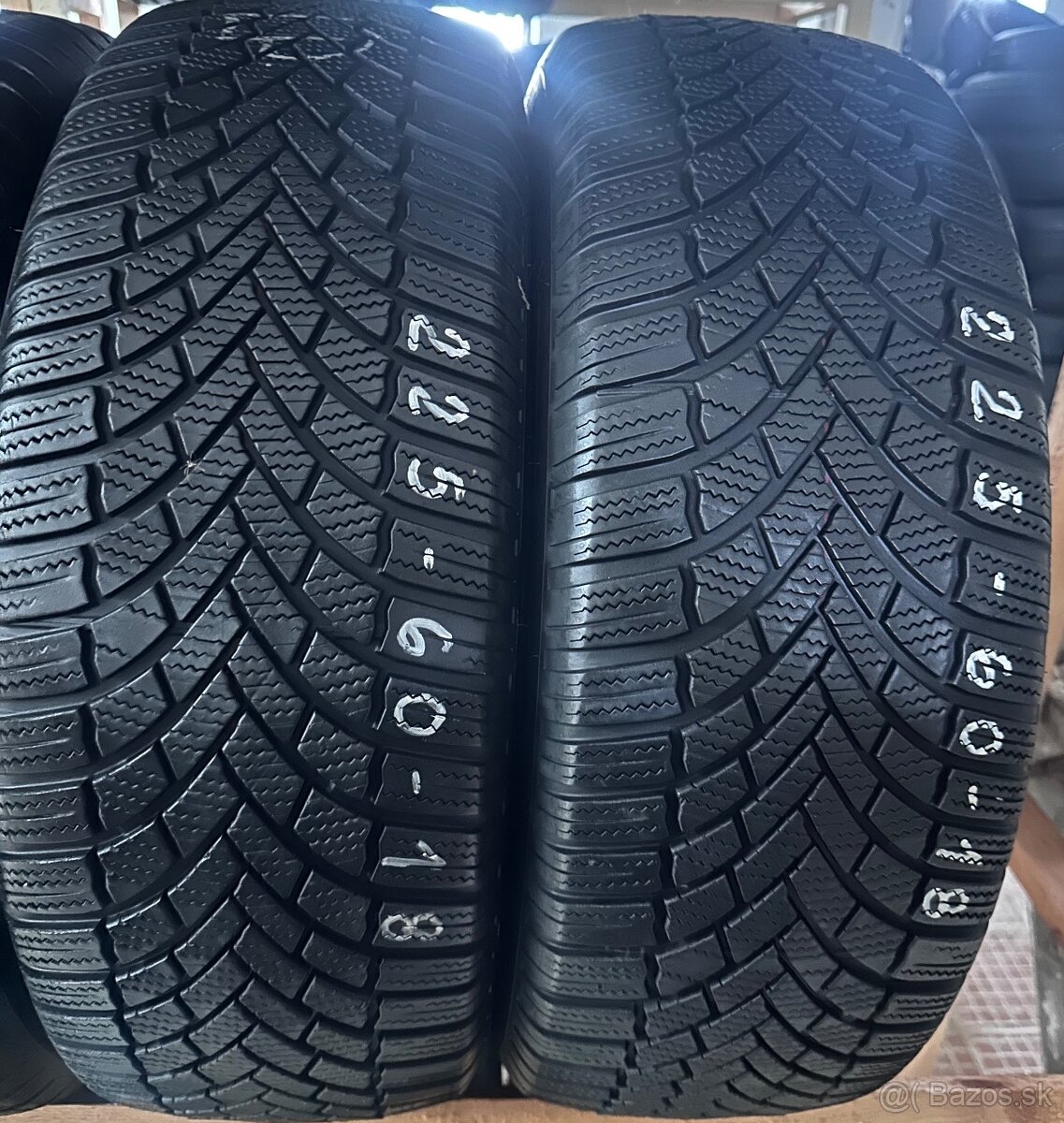 Zimne pneu Bridgestone 225/60 r18 104V