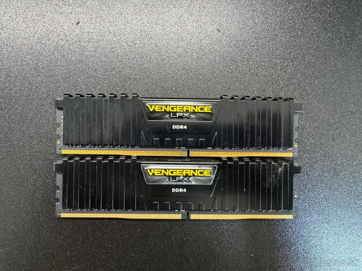 Corsair 16GB DDR4 3200MHz CL16 Vengeance LPX Black