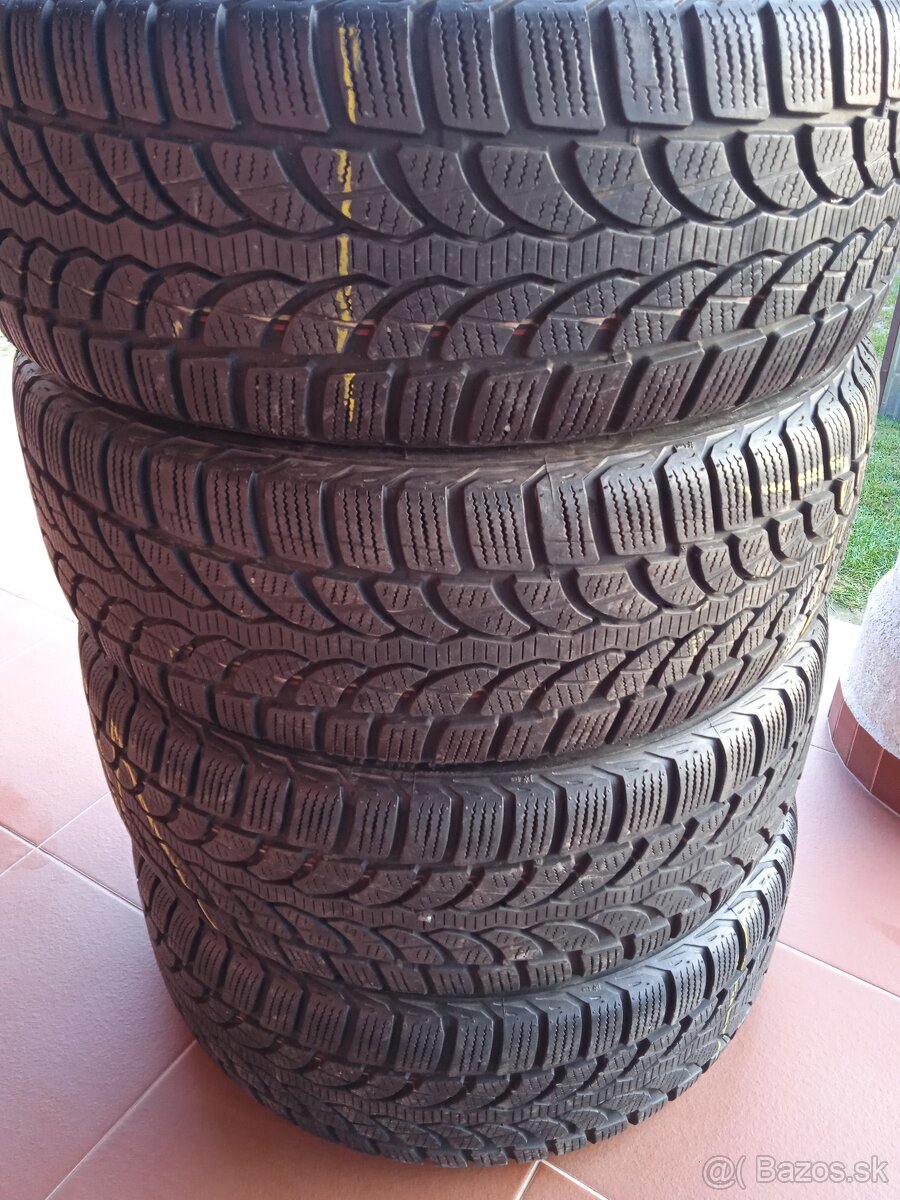 Predám pneumatiky BRIDGESTONE BLIZZAK LM32 195/50 R16 88H.