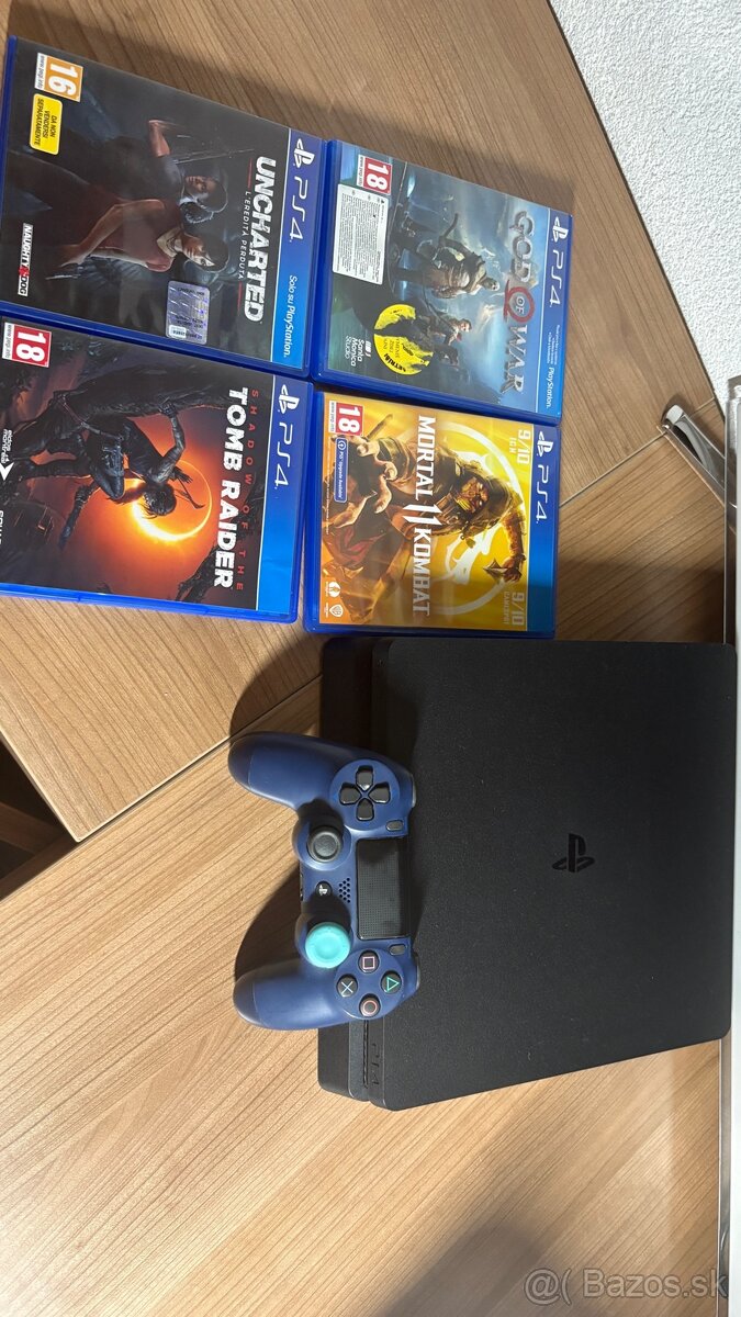 Playstation 4 slim 1ovladac+4hry