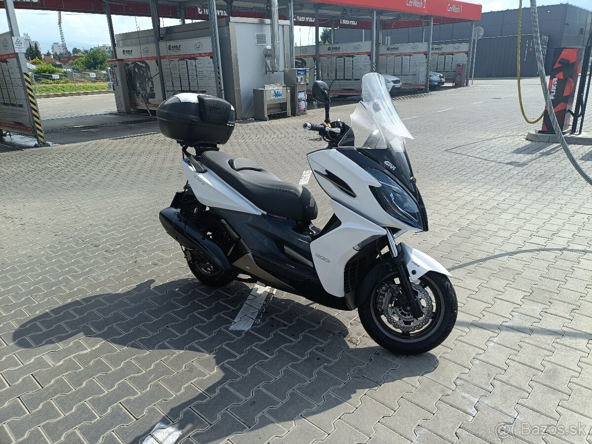 Kymco k-xct 300i