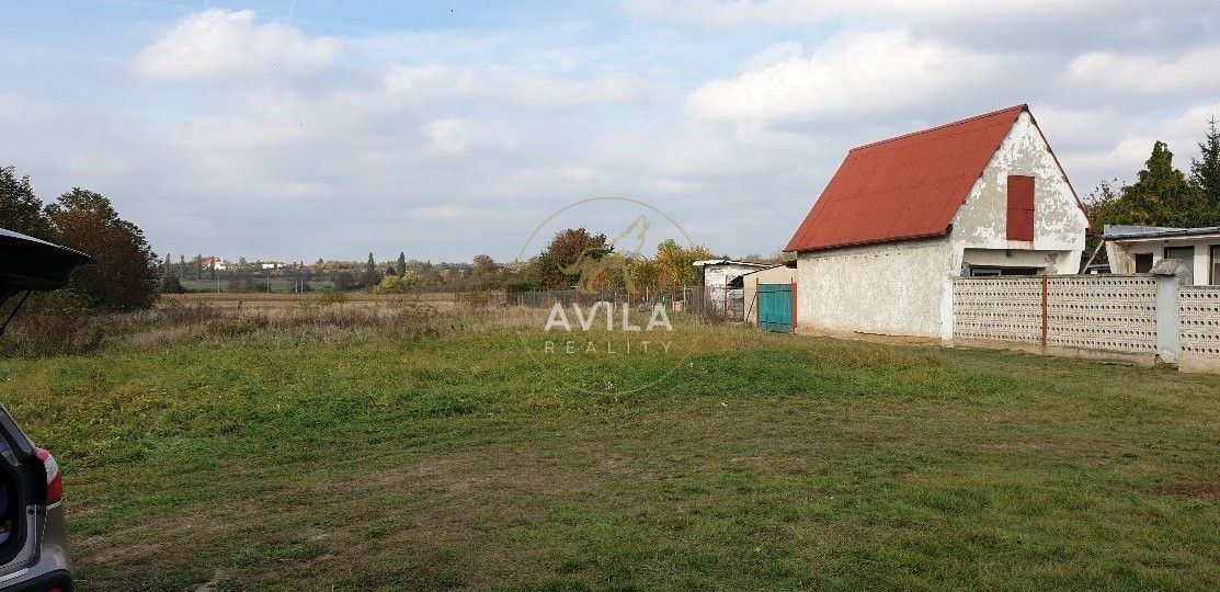 NA PREDAJ: pozemok 8337m2 v blízkosti Trnavy (Zvončín).