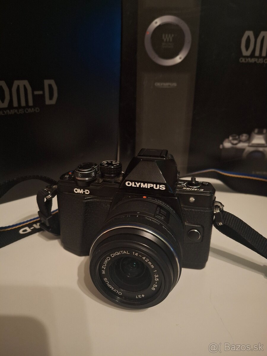 Olympus OM-D E-M10 Mark II