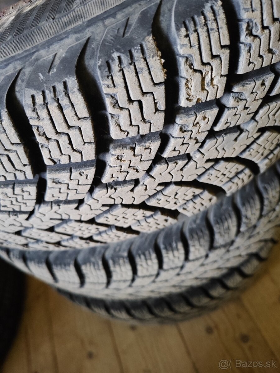 Zimné pneu. NOKIAN 185/60 r14 na diskoch 4x98 fiat