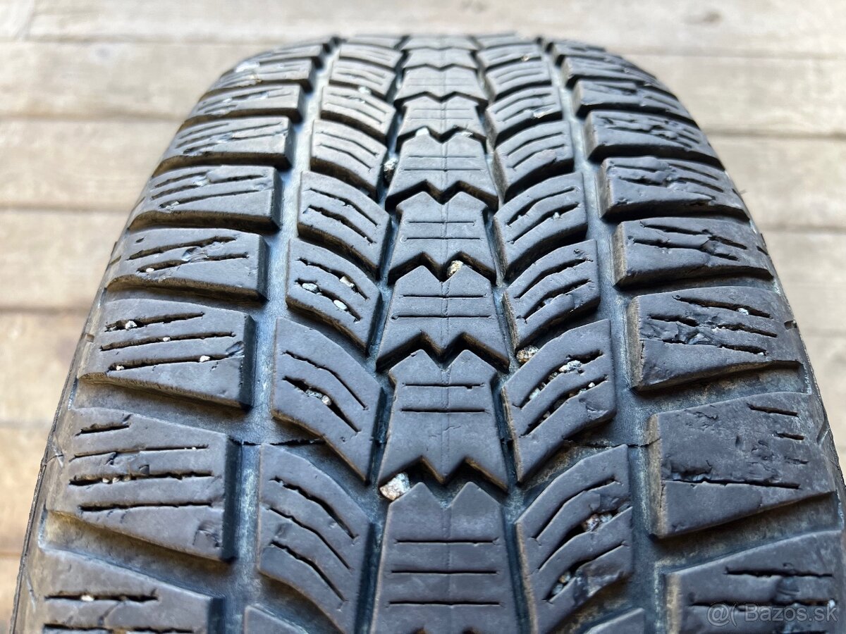 215/65R16 98H Sava eskimo hp 2