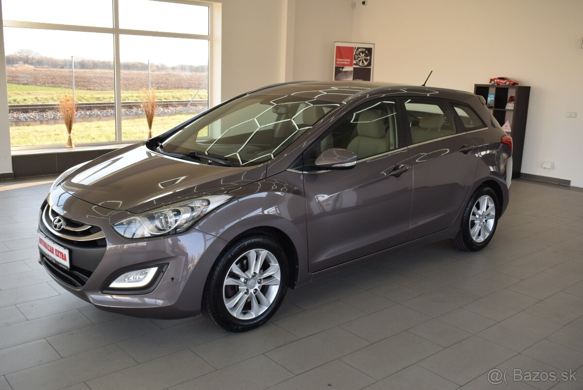 Hyundai i30 1,6 i CVVT 88 kW, ČR,klima,serviska,