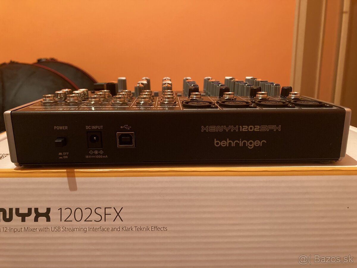 Mixážny pult Behringer Xenyx 1202SFX