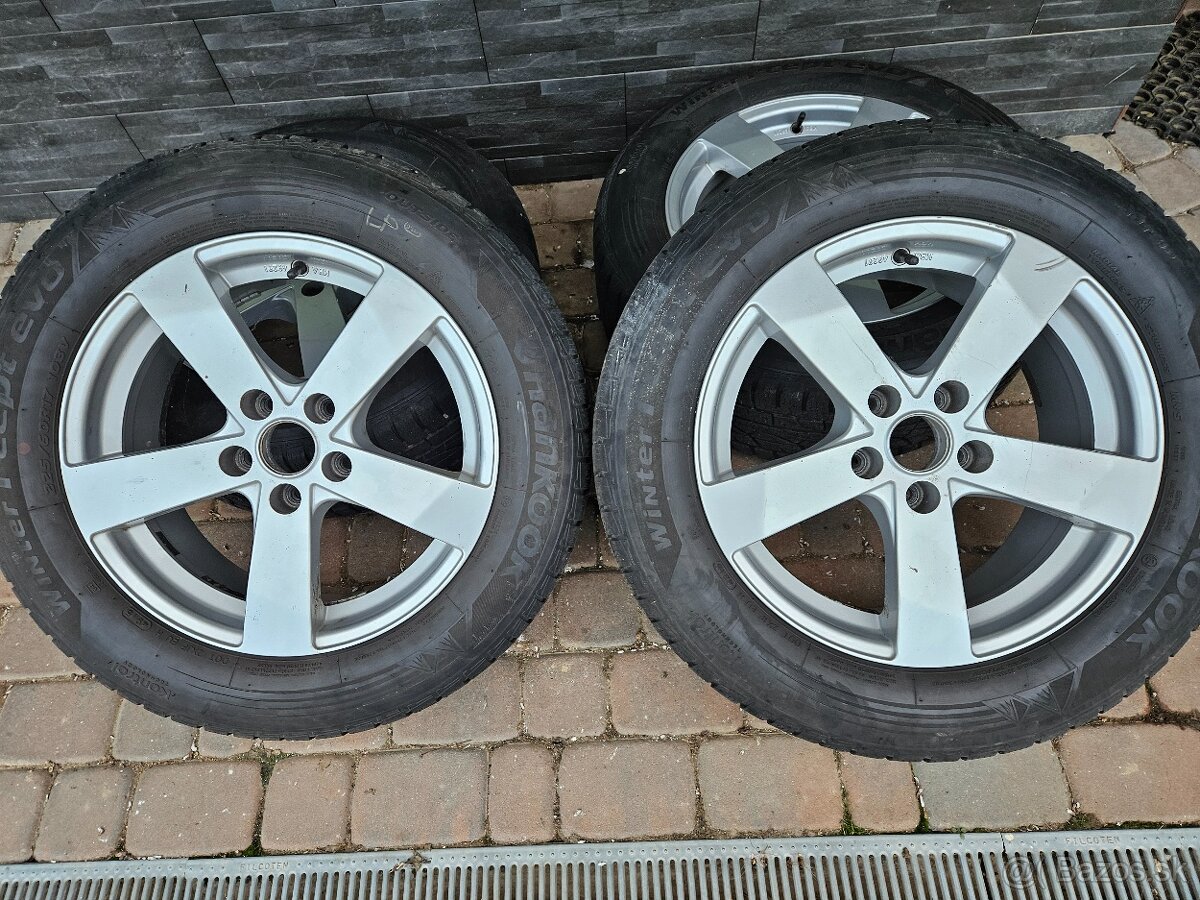 Pneumatiky zimné na ALU diskoch R17, 225-60, 103V