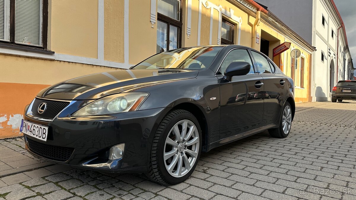 Lexus IS 220d