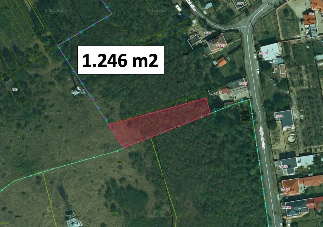 Véč – 1.246 m2 POZEMOK na MD, chtu, karavan