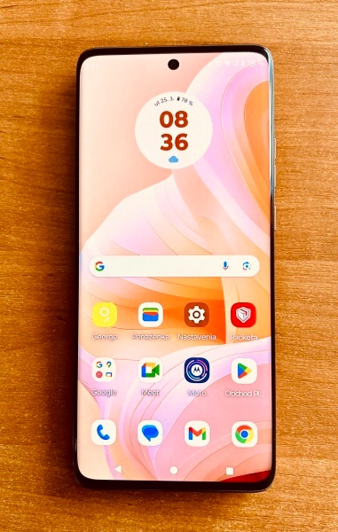 Motorola EDGE 40 Neo 12 GB/256 Peach Fuzz