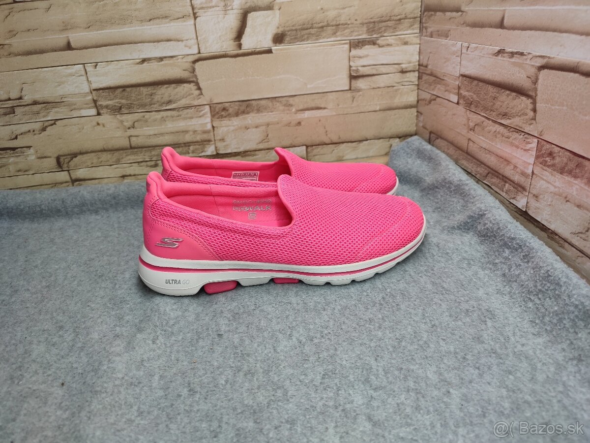 Skechers 37 - dámske ružové našuchovačky