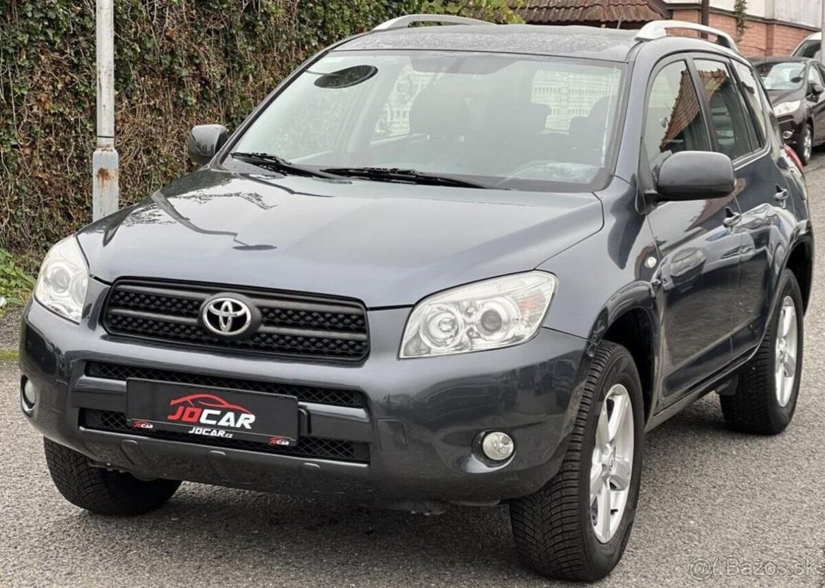 Toyota Rav4 2.0VVTi 4x4 KLIMATIZACE ALU benzín manuál 112 kw