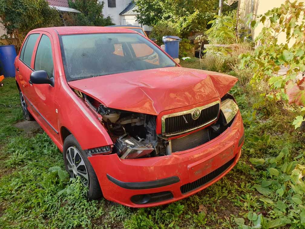 Predám škoda fábia 1,2... 47 kw po miernej havarii