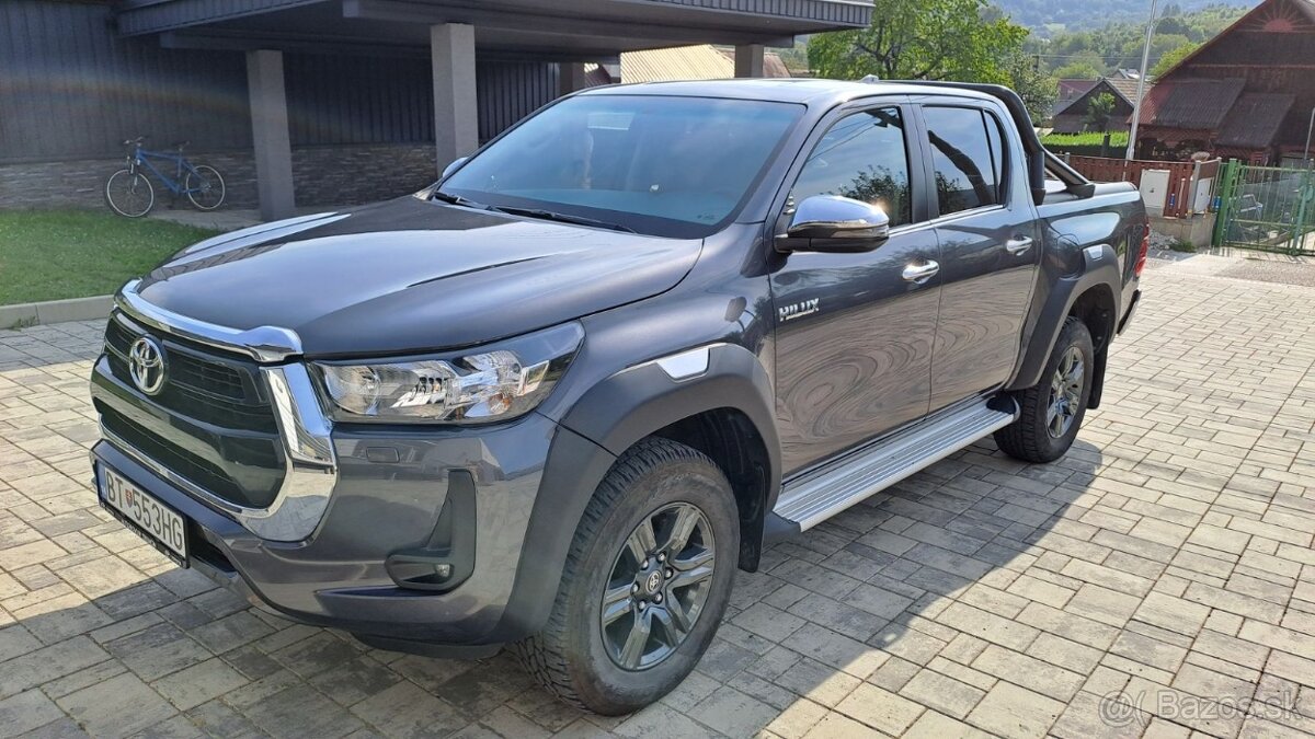 Toyota Hilux Active