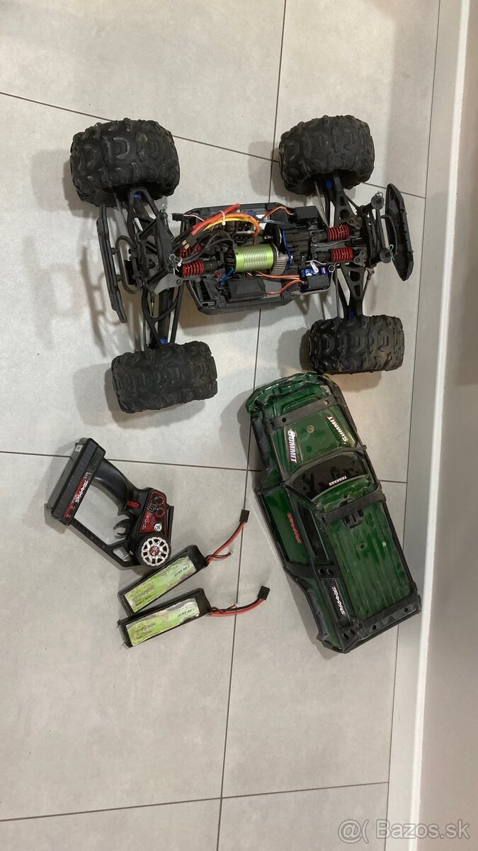 Traxxas summit 1/8