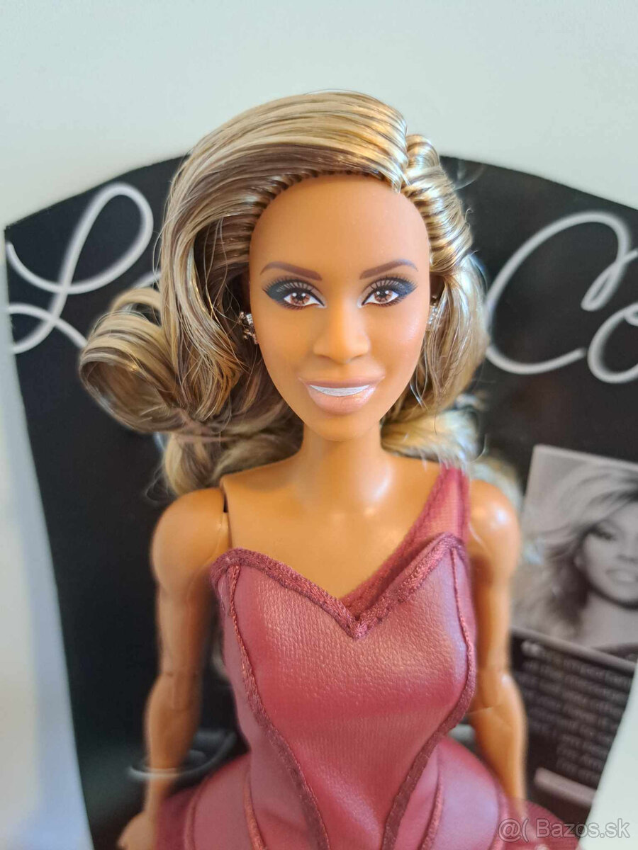Na predaj zberatelska Barbie Laverne Cox