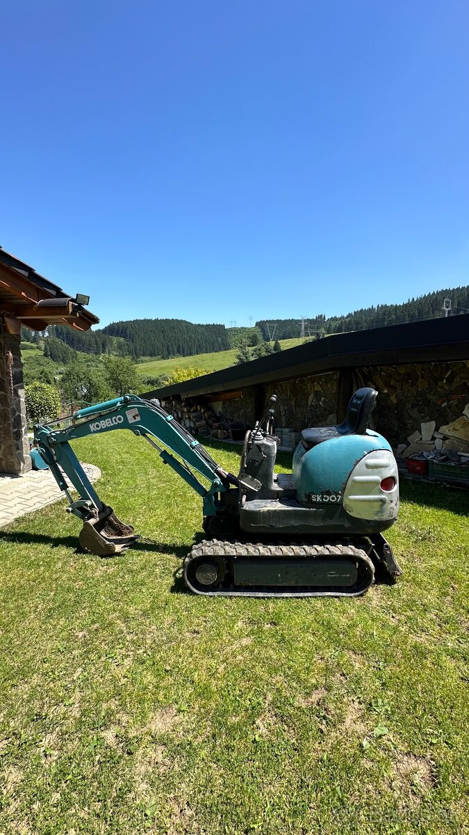 Minibager kobelco SK007