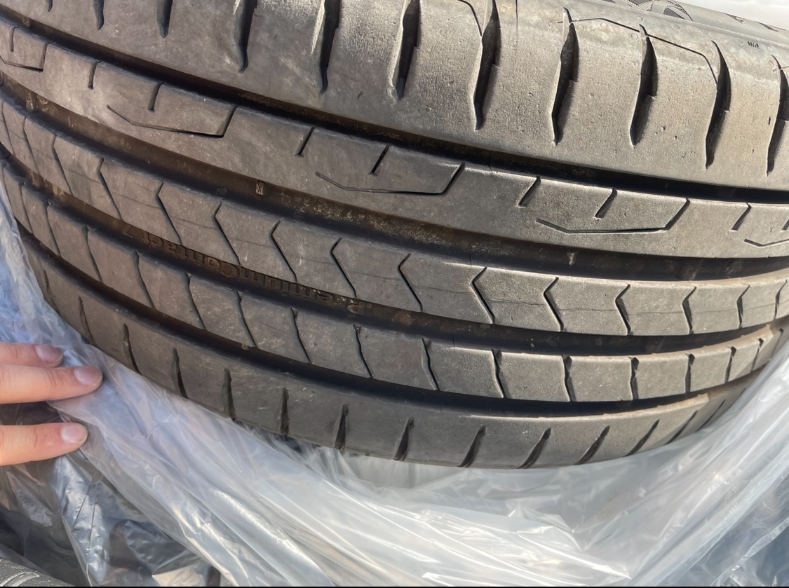 2ks letné Continental Premium Contact 7 235/45 R17