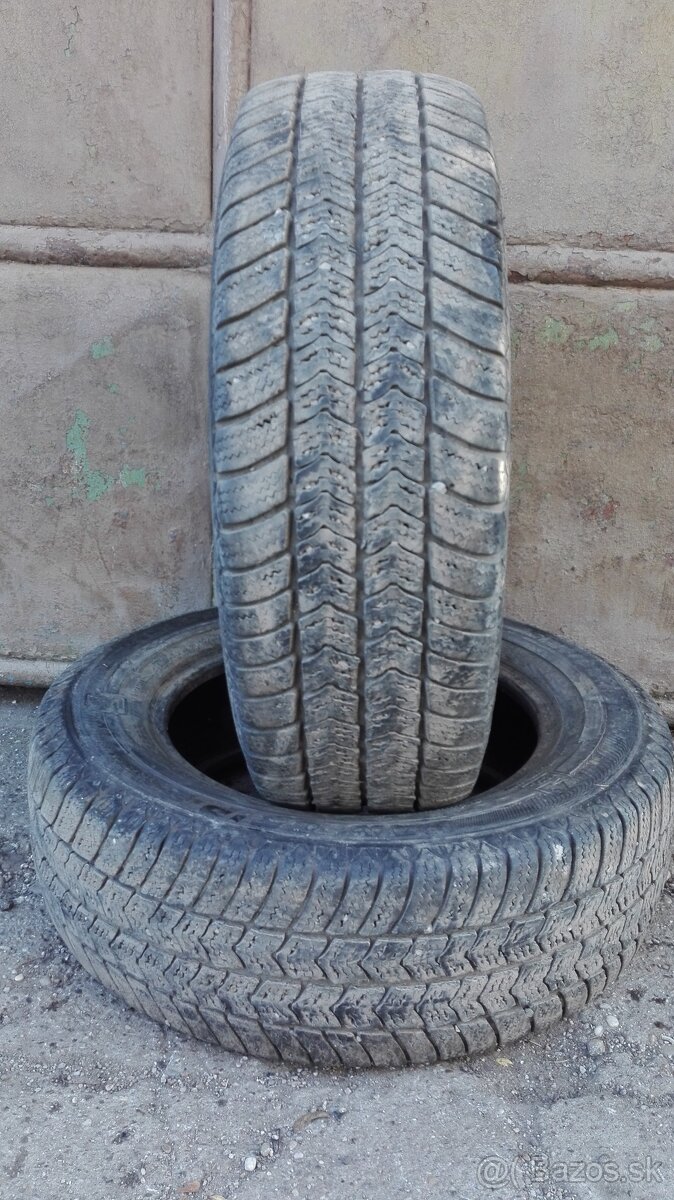 Predám 2-Zimné pneumatiky Semperit VanGrip 215/65 R16C